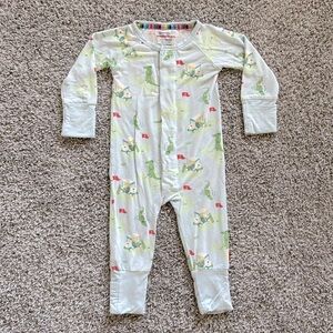Magnetic me golf print convertible romper, 3-6mo, EUC